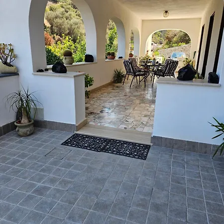 Holiday home Casa Sabrina Lipari (Isola Lipari)